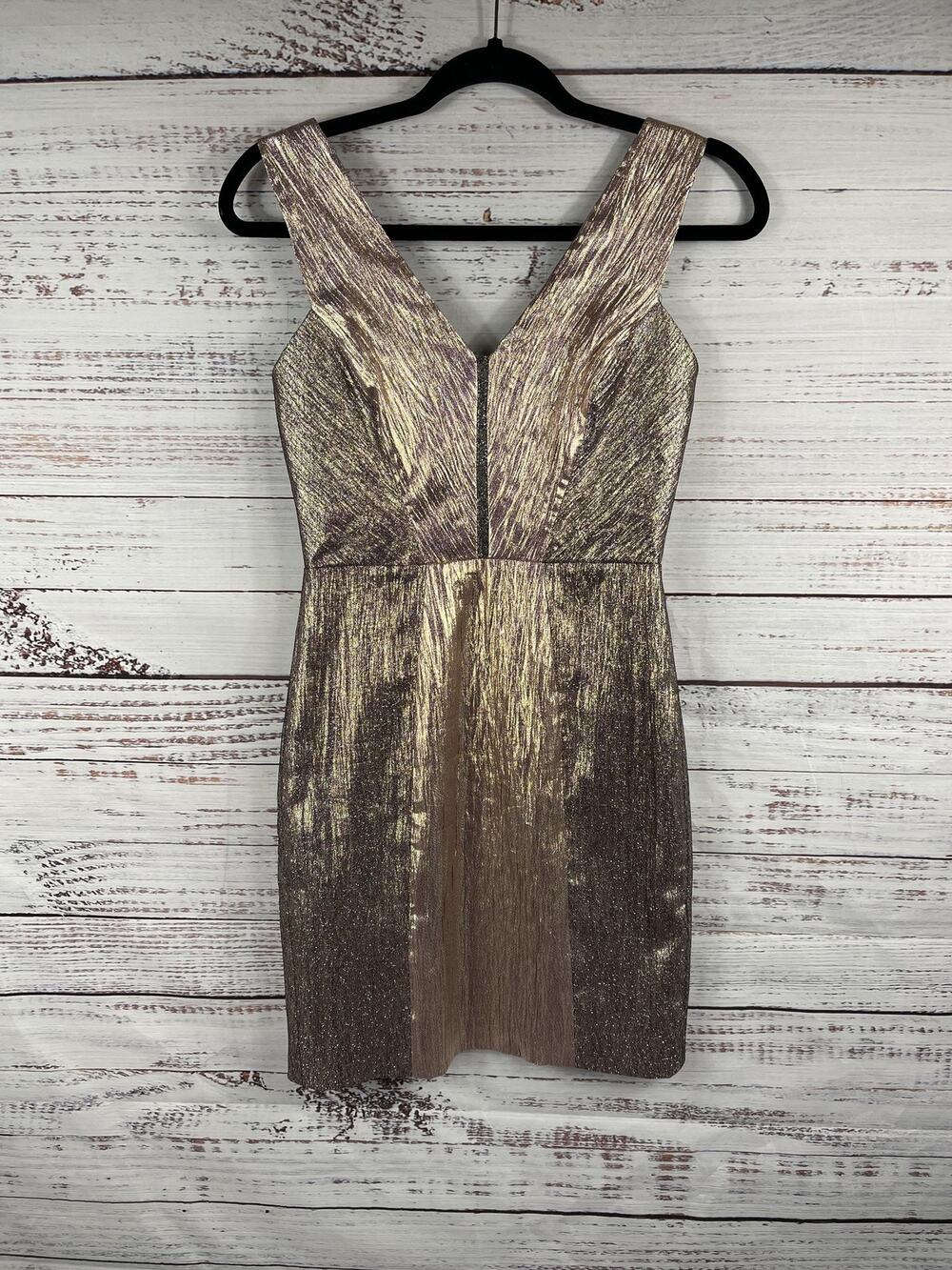 Phoebe Dress Women's SZ 0 Gold Metallic V Neck Sheath Sleeveless Party Cocktail